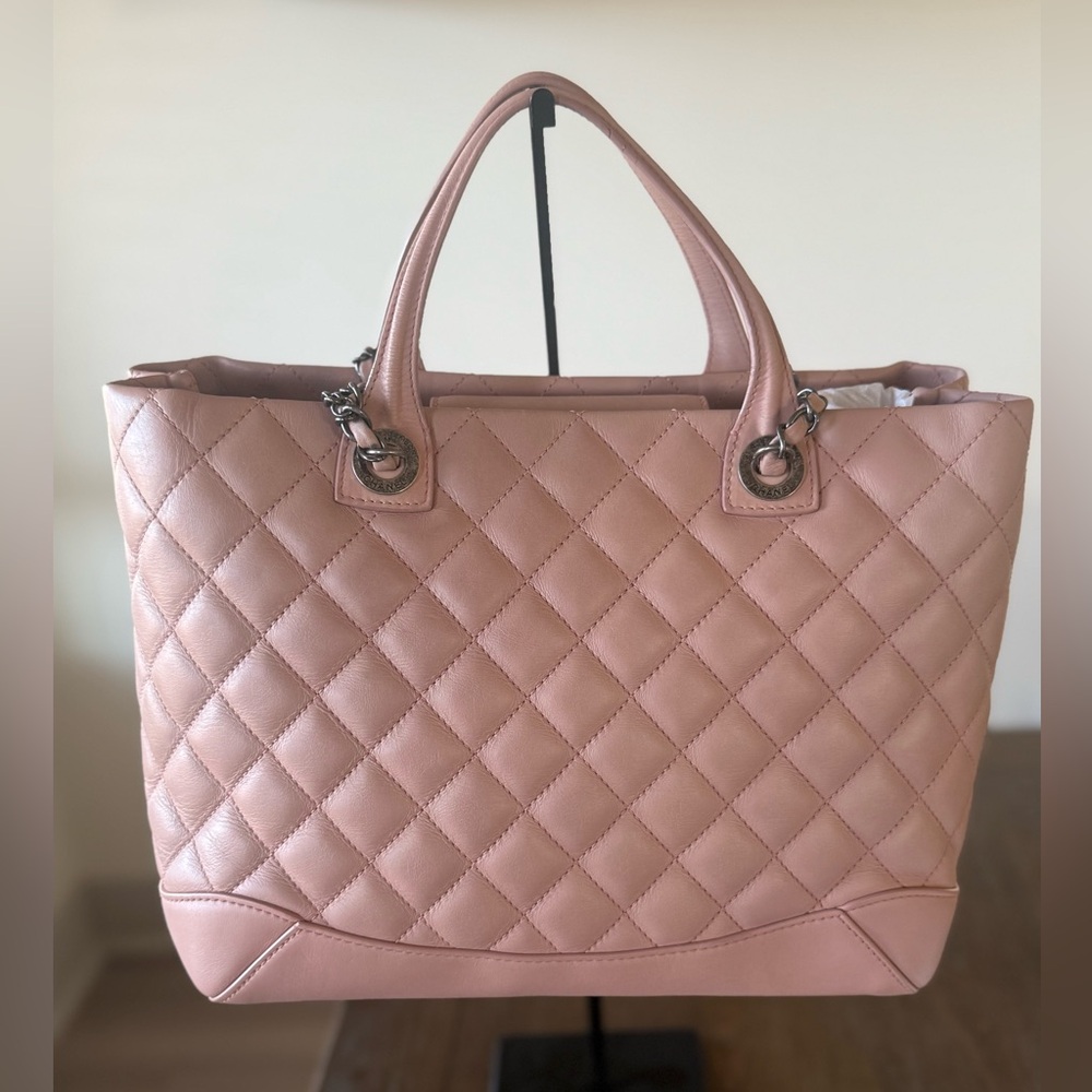 💖Authentic 💖 ✨ Chanel Matelassé Tote Bag – Pink (2017–2018) ✨